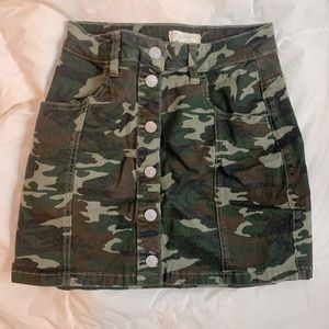 Camo skirt